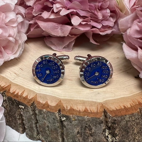 Luxury Car Blue and Silver Speedometer Cufflinks - Picture 7 of 16